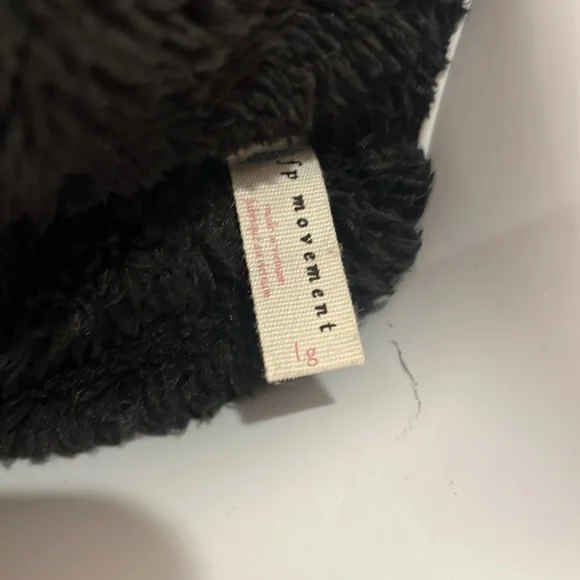 Free People short fleece 3/4 zip top - Picture 3 of 5